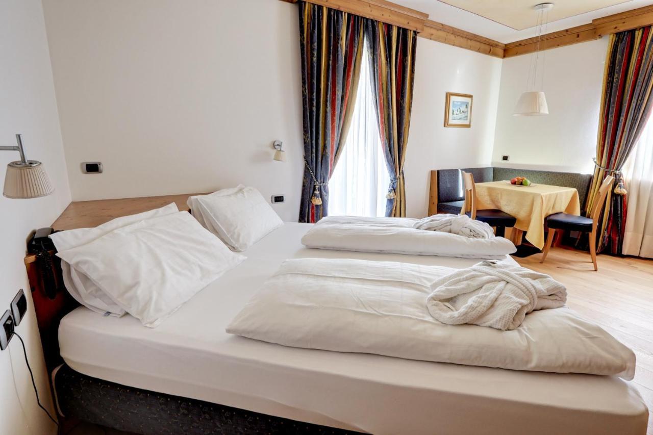 Leading Relax Hotel Maria 모에나 외부 사진
